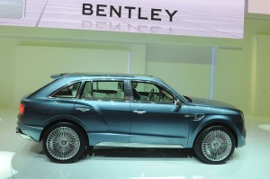 Bentley EXP9 - Blue metallic - RHS AMuS