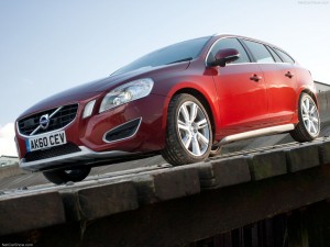 Volvo-V60 front red