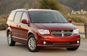 Dodge-grand-caravan-red front right