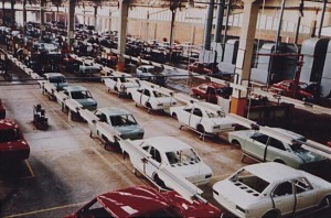 Toyota 1971_1st_Toyota_Production_in_Europe_by_Salvador_Caetano__mid