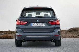 BMW 060415 P90171413-the-new-bmw-220d-xdrive-gran-tourer-02-2015-329px
