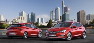 Opel Astra 2015 voor en achter