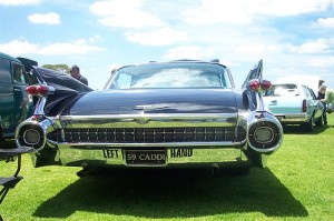 Cadillac Fleetwood - rear - tails and bumper - foto - Barina