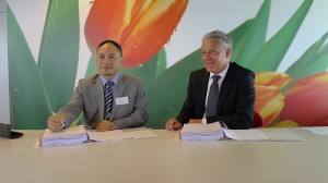BYD contract signing Schiphol - resized